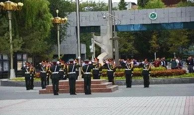 Fq1GJhm5dWwHthU-LLWLU8_63FGL.jpg 图片